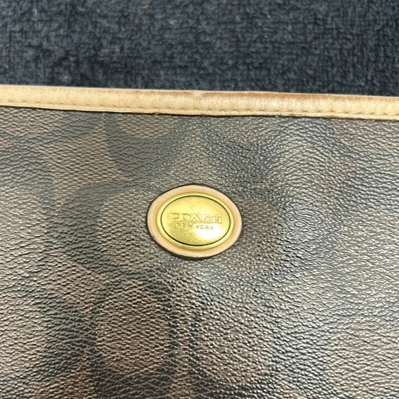 Coach Brown Leather Tote Bag - Picture 4 of 6